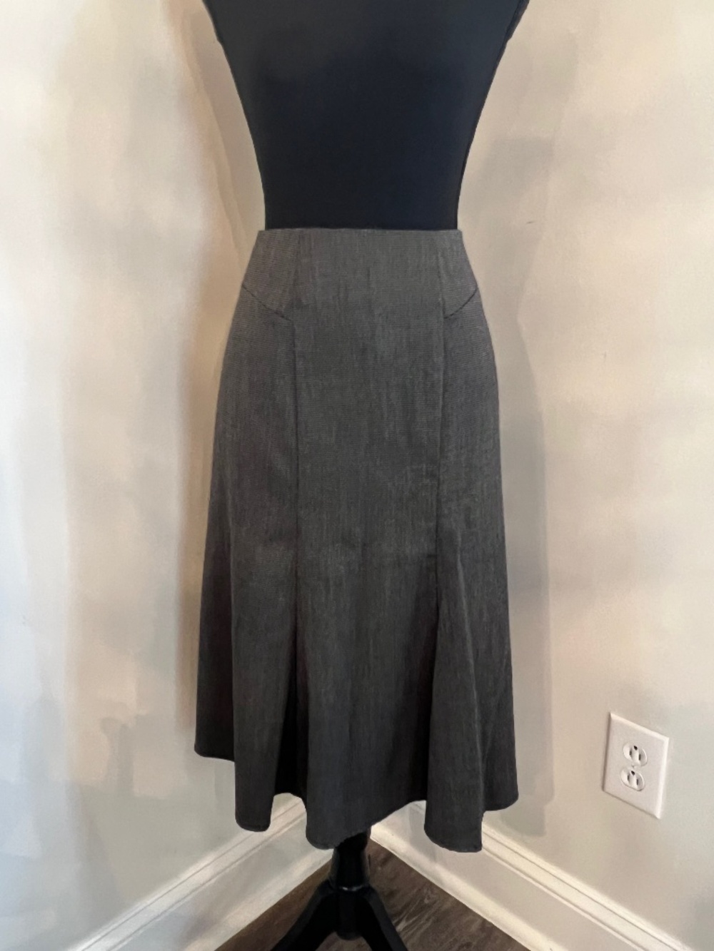 Women's Briggs New York 6P Fit & Flare Black & White Pin Dot Skirt